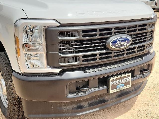New 2026 Oxford White Ford F-350® XL image 38