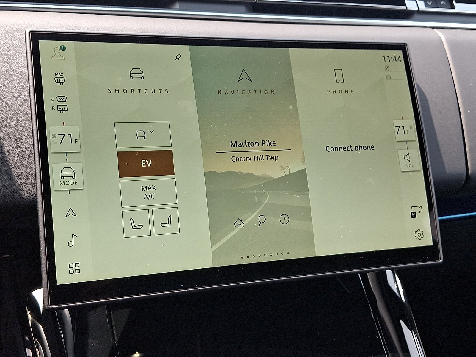 New 2027 Carpathian Grey Land Rover Dynamic SE image 11