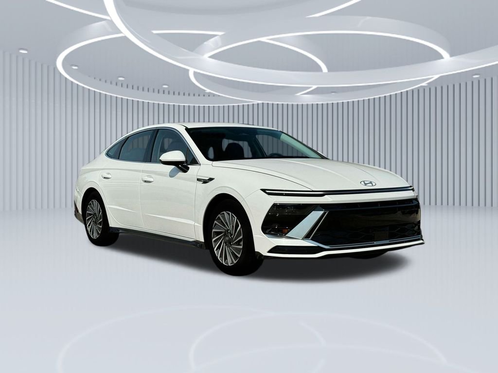 New 2025 White Hyundai SEL image 30