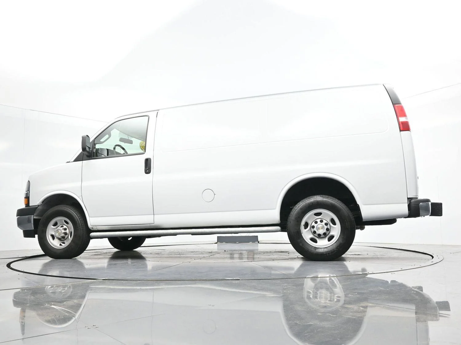 Used 2024 Summit White Chevrolet WT image 41