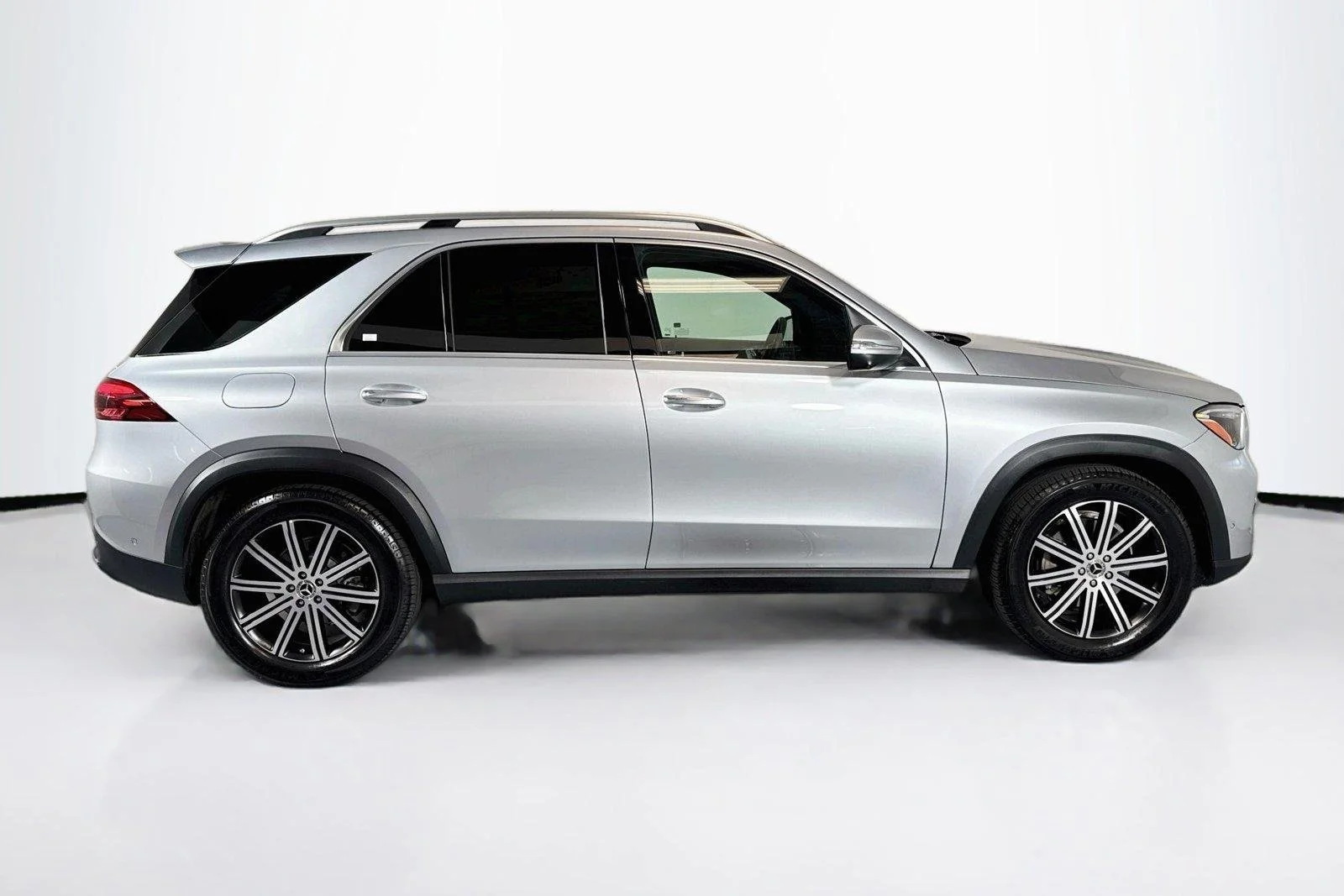 Used 2024 Cirrus Silver Metallic Mercedes-Benz GLE 350 image 4