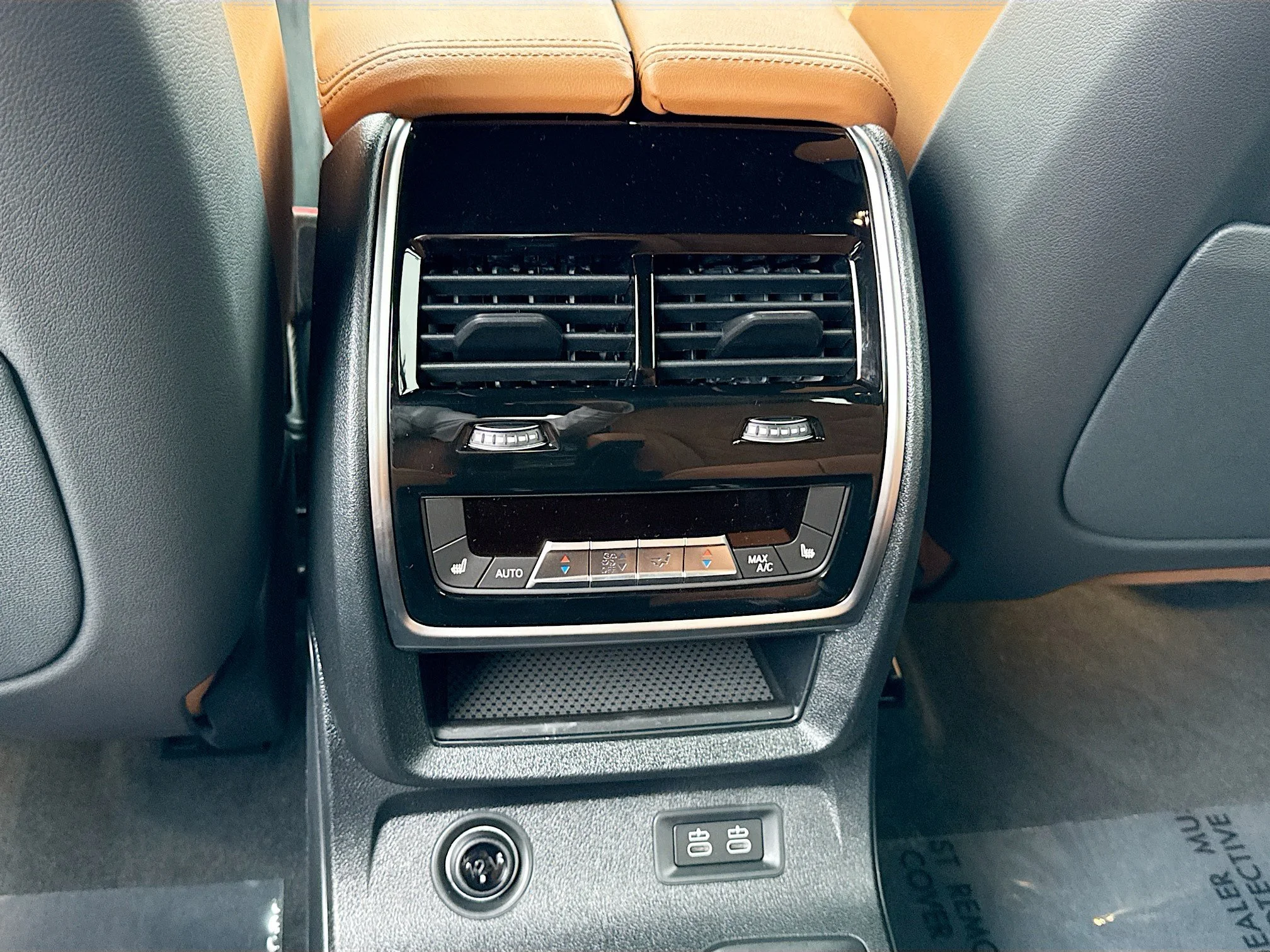 New 2027 Dravit Grey Metallic BMW xDrive40i image 20