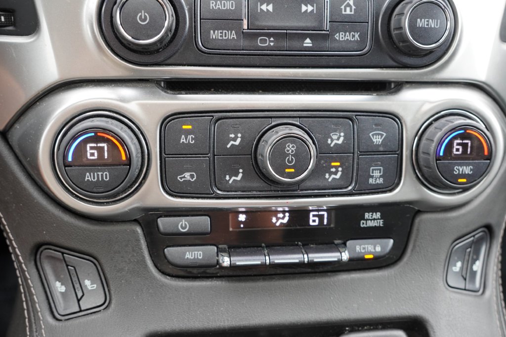 Used 2019 White Chevrolet LT image 32