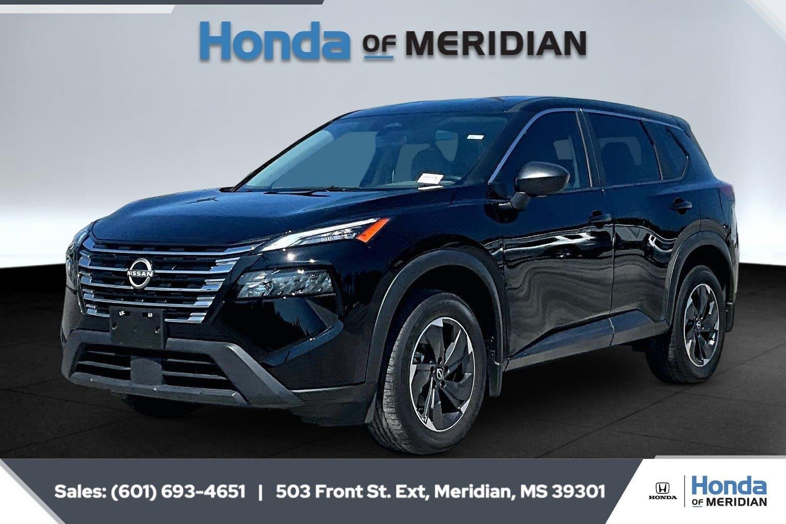 Used 2025 Super Black Nissan SV image 8