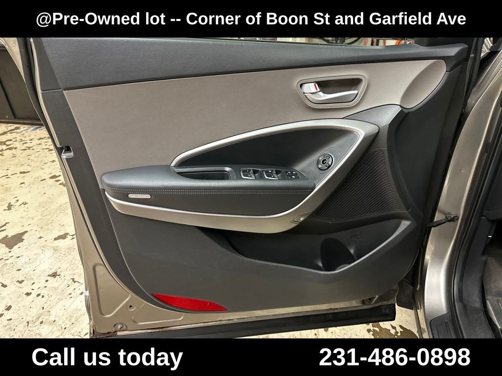 Used 2014 Gray Hyundai Base image 15