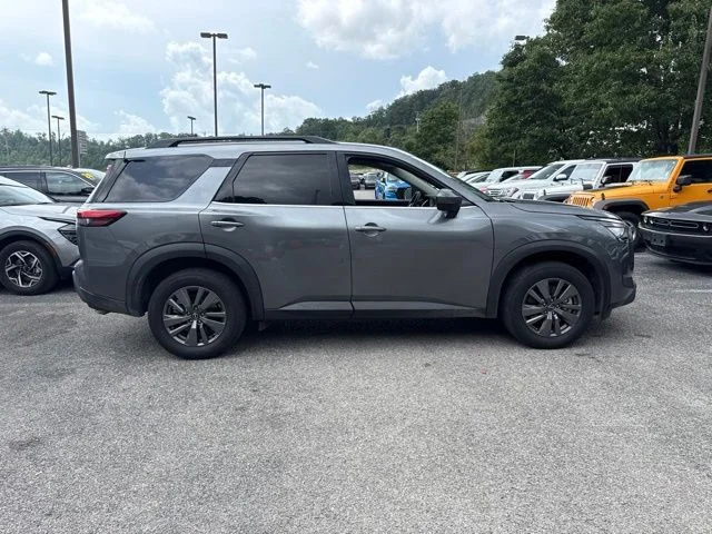 Used 2025 Gray Nissan SV image 2