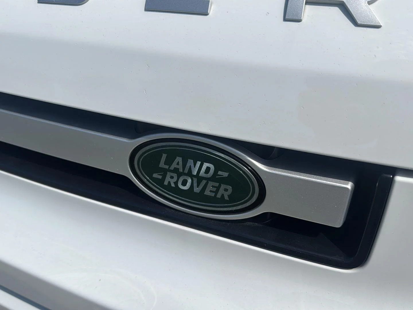 Used 2020 Fuji White Land Rover S image 21