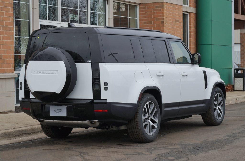 2026 LAND ROVER DEFENDER - Image 6