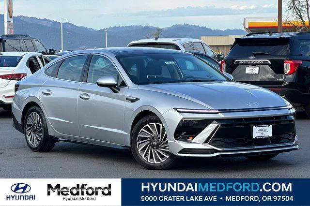 New Aero Silver 2026 Hyundai Sonata Hybrid SEL for Sale in Medford