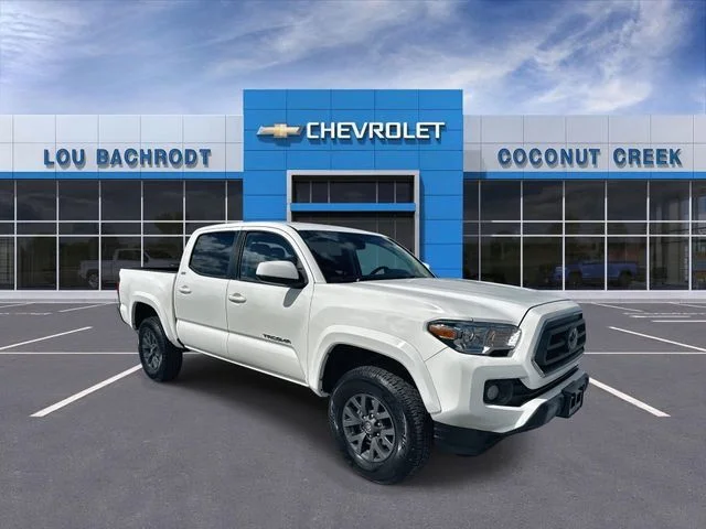 Used 2023 White Toyota SR5 image 11