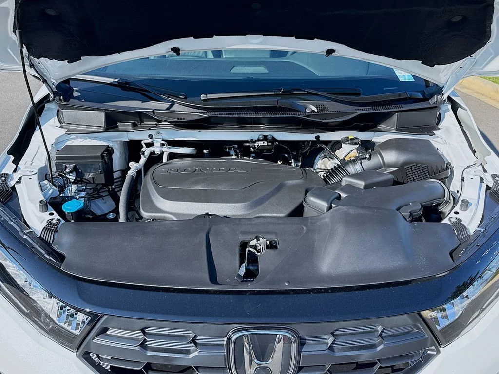 New 2026 Platinum White Pearl Honda Sport-L image 36