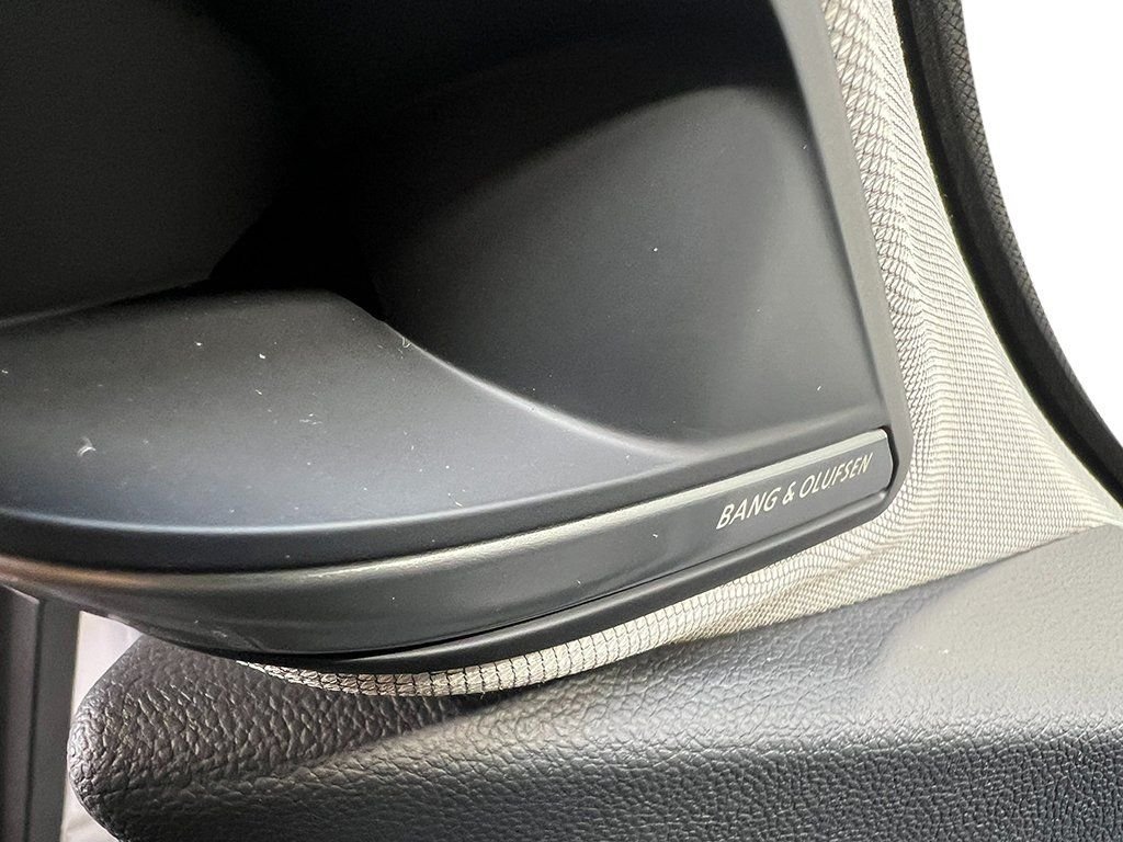 New 2026 Liquid Carbon Metallic Acura Advance Package image 17