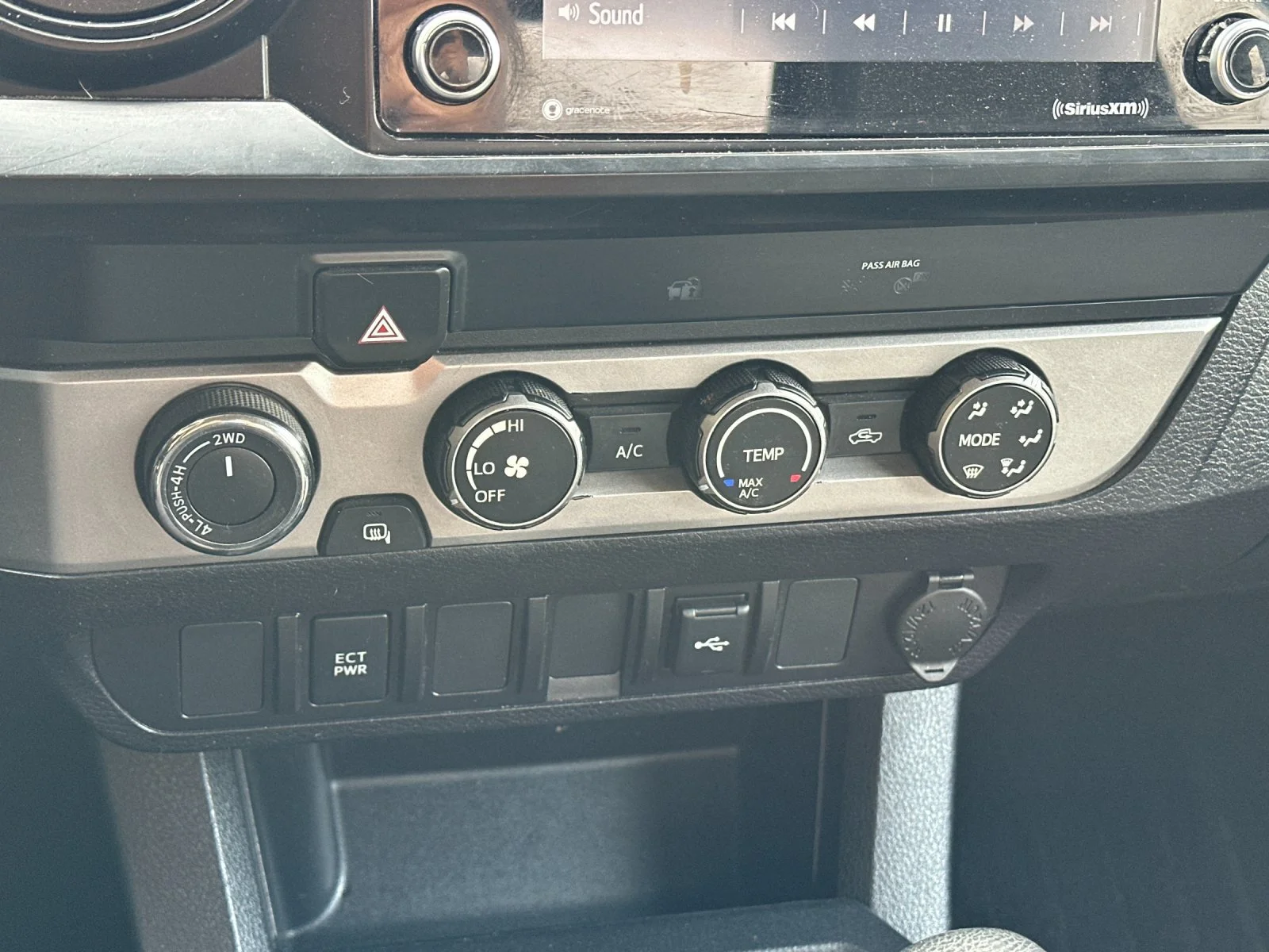 Used 2022 White Toyota SR image 20