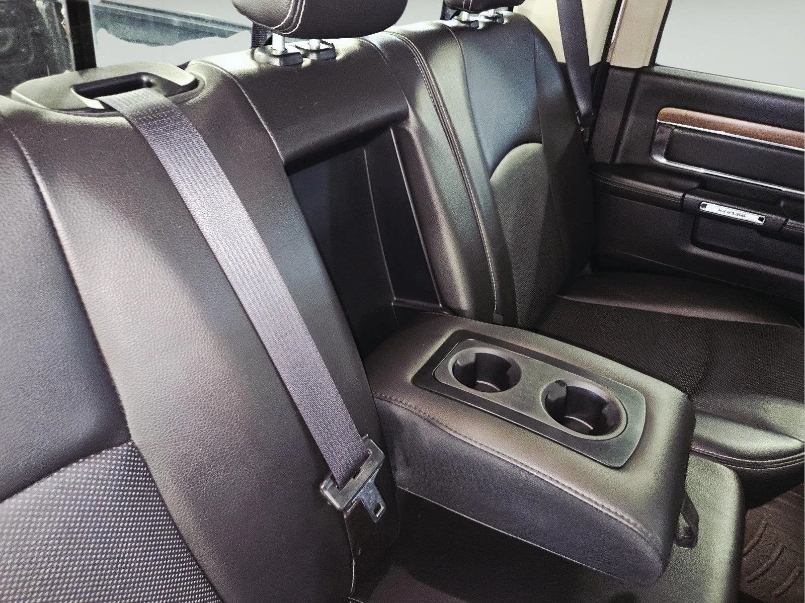 Used 2016 Bright White Clearcoat Ram Laramie image 49
