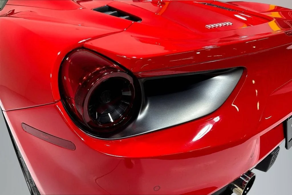 Used 2018 Rosso Corsa Ferrari  image 19