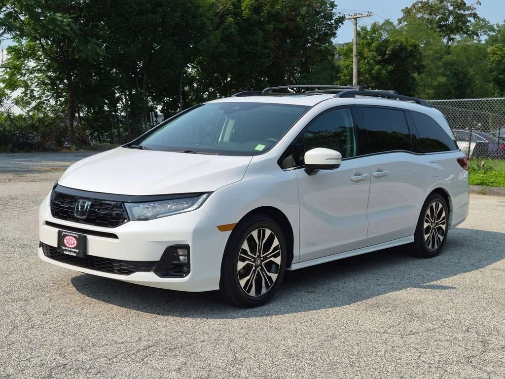 Used 2025 White Honda Elite image 10