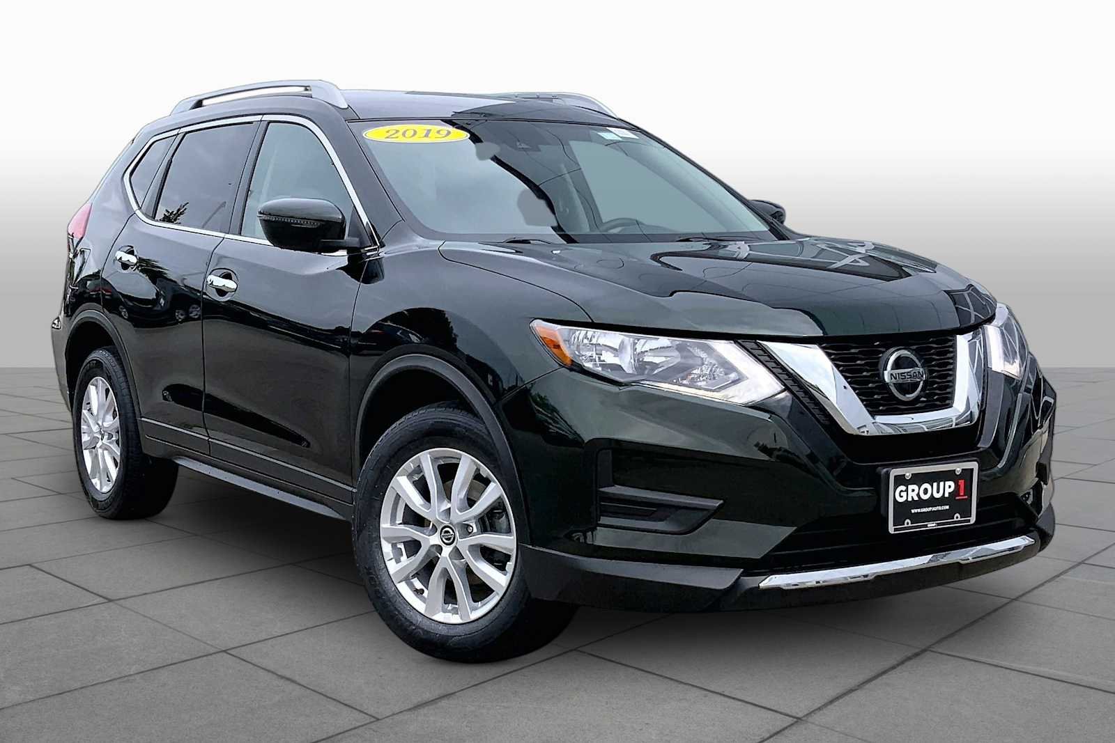 Used 2019 MIDNIGHT PINE M Nissan SV image 3