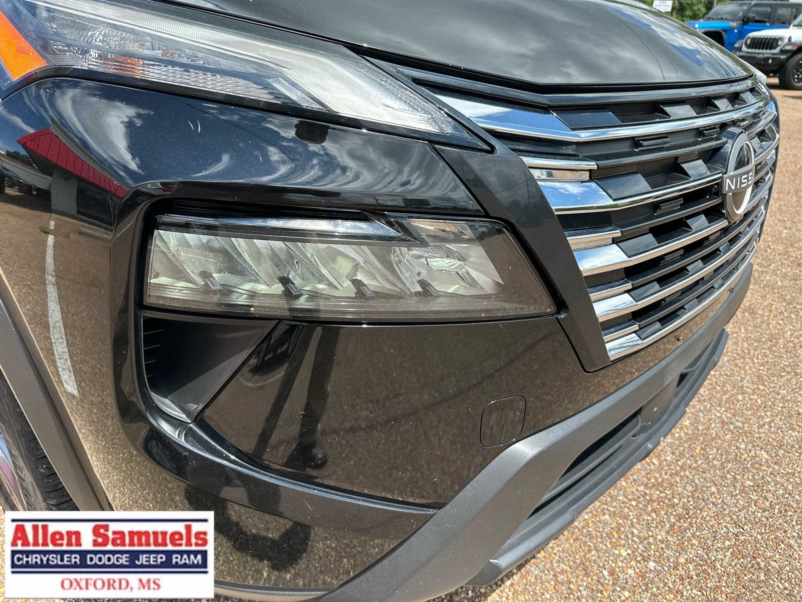 Used 2024 Super Black Nissan S image 51