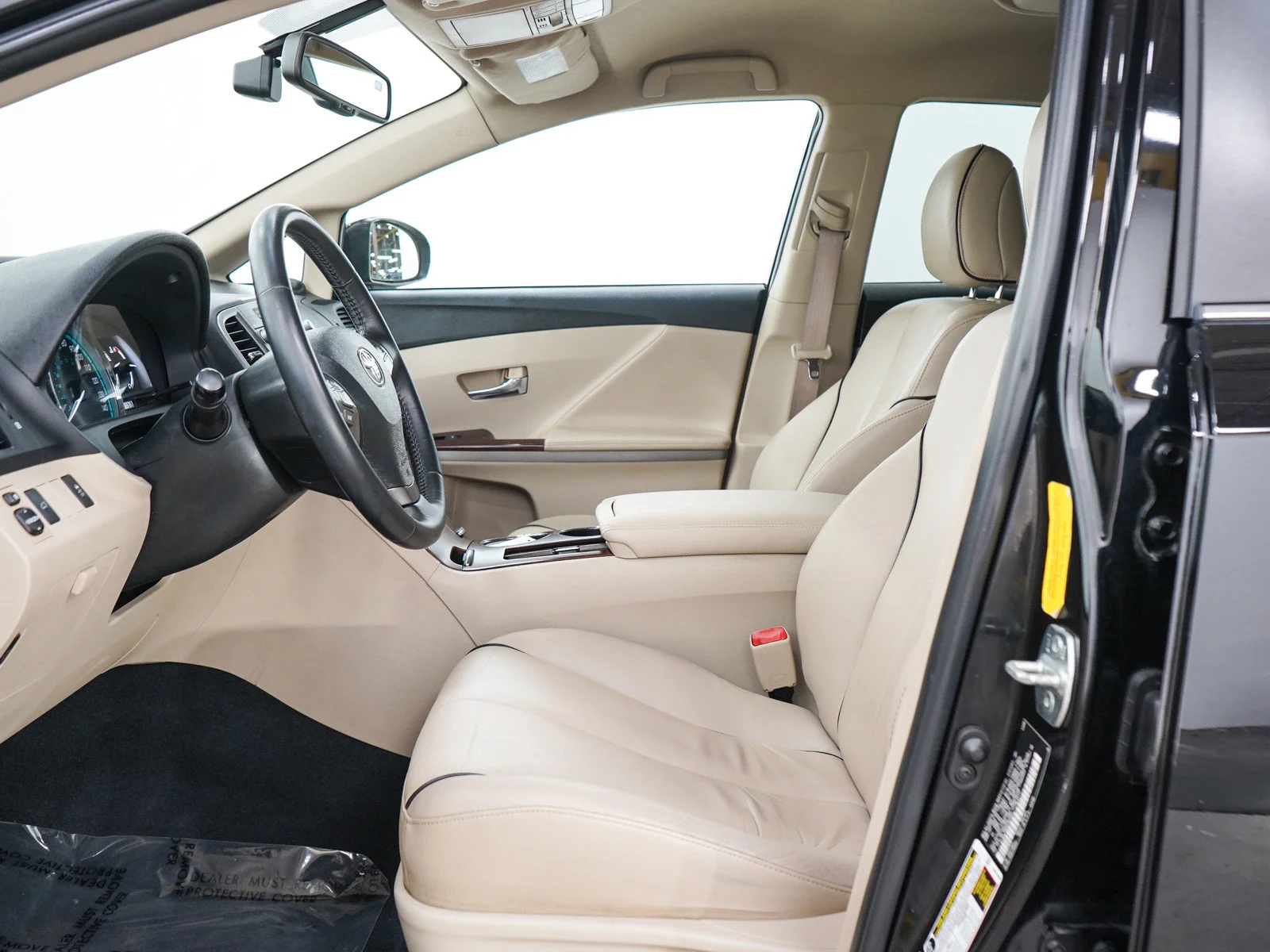 Used 2009 Black Toyota wagon 4d image 24