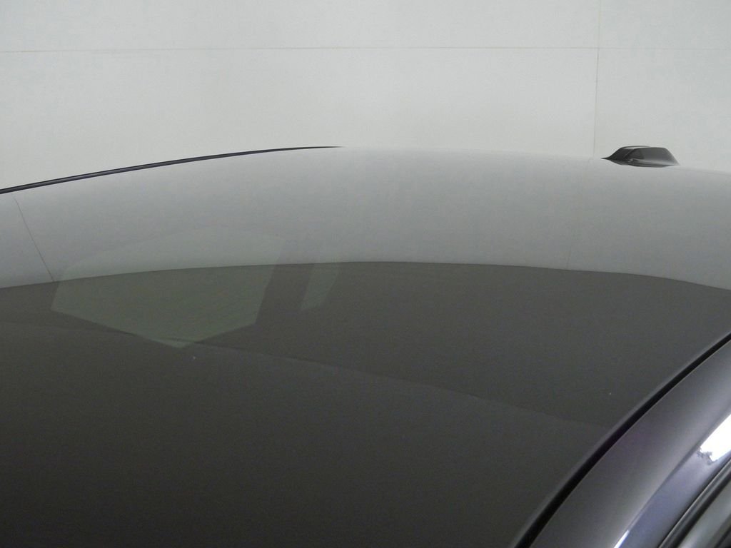 New 2026 Carbon Black Metallic BMW xDrive60 image 17