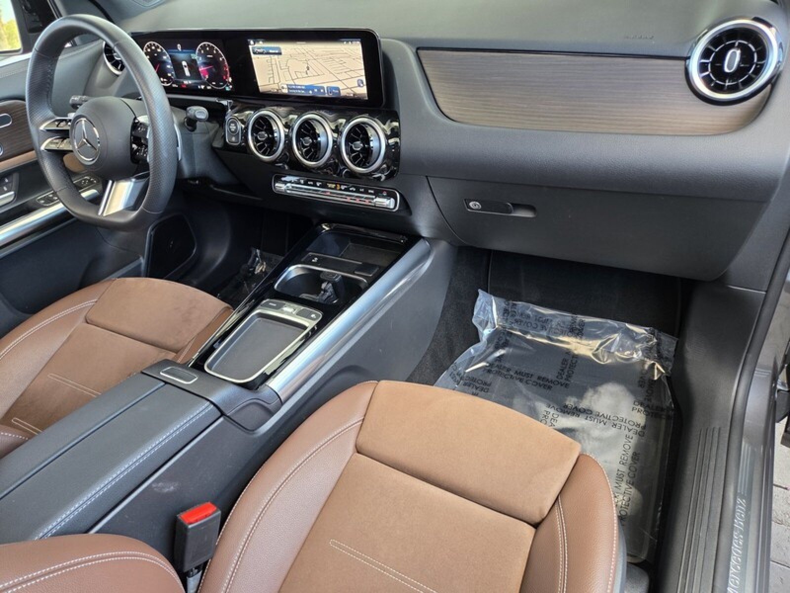 Certified Used 2026 Mountain Grey Metallic Mercedes-Benz GLA 250 image 20