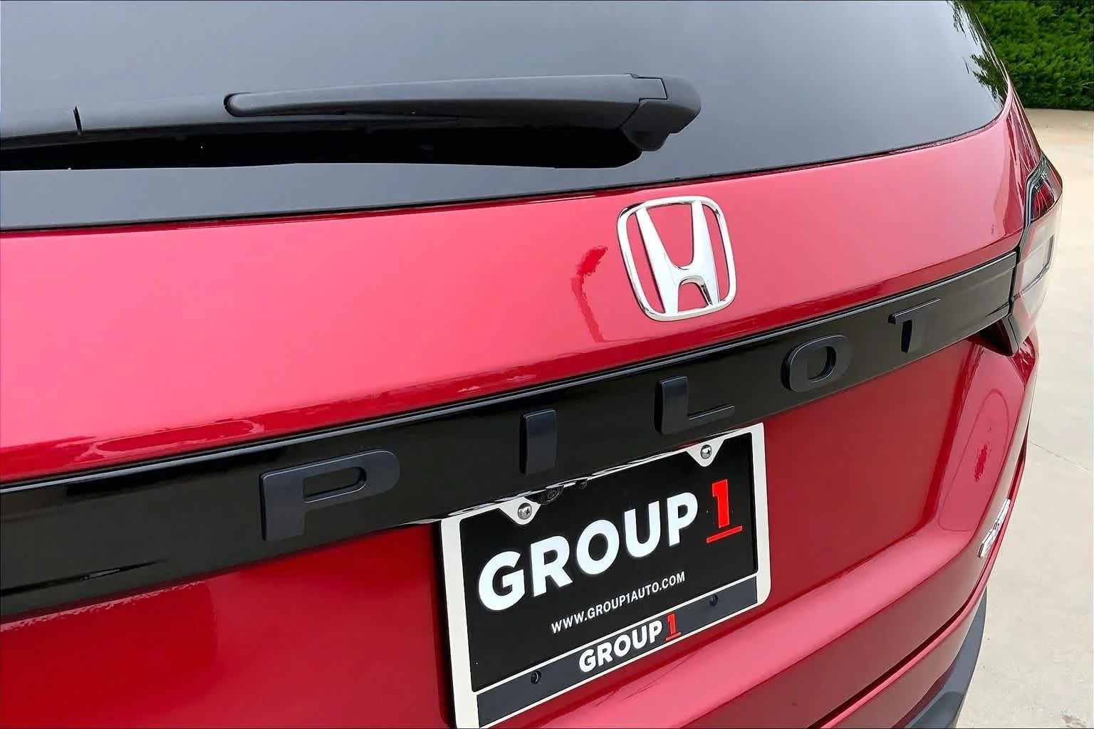 Used 2025 Radiant Red Metallic II Honda Elite image 29