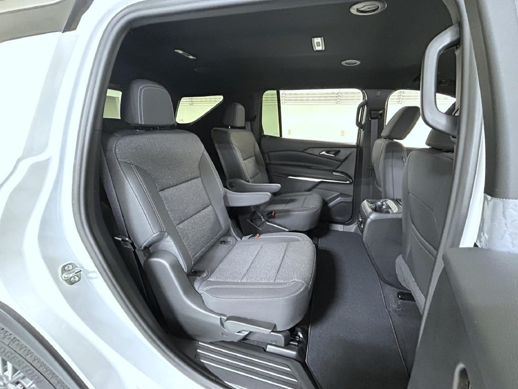 2027 Chevrolet Traverse LT - Photo 18