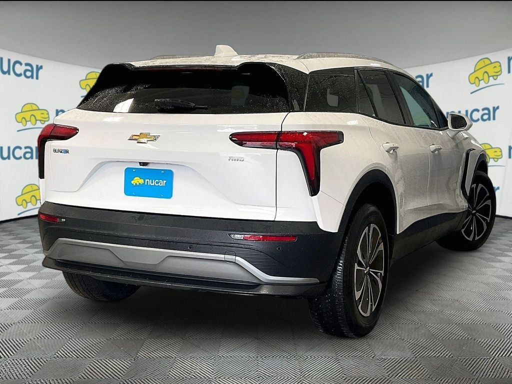 Used 2024 White Chevrolet LT image 6