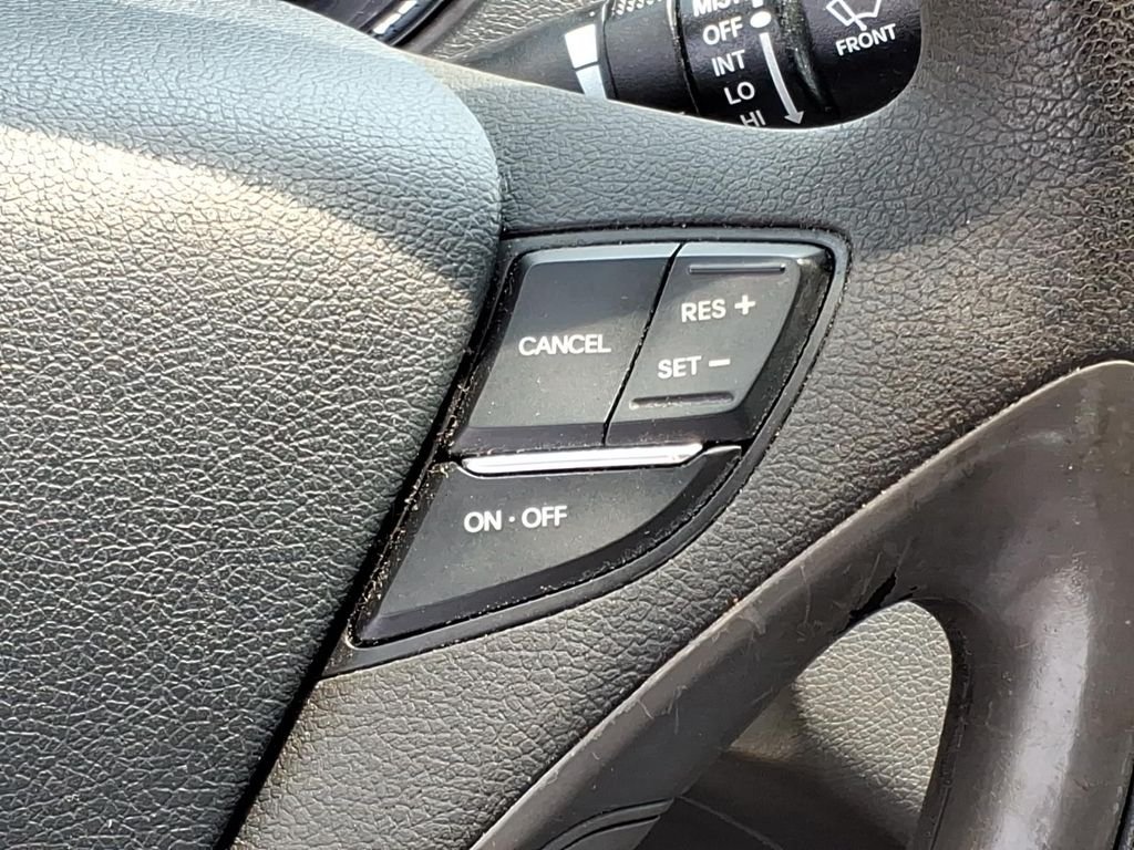 Used 2014 Phantom Black Metallic Hyundai GLS image 18
