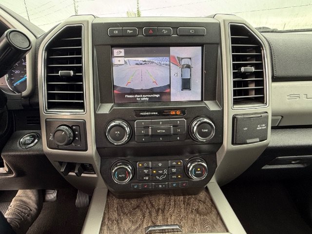 Used 2019 Red Ford LARIAT image 18