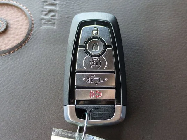 New 2026 White Ford King Ranch image 29