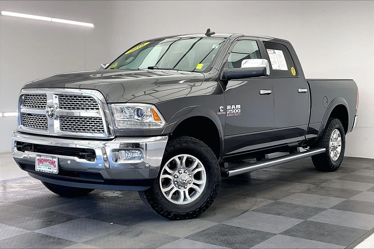 Used 2016 Granite Crystal Metallic Clearcoat Ram Laramie image 11