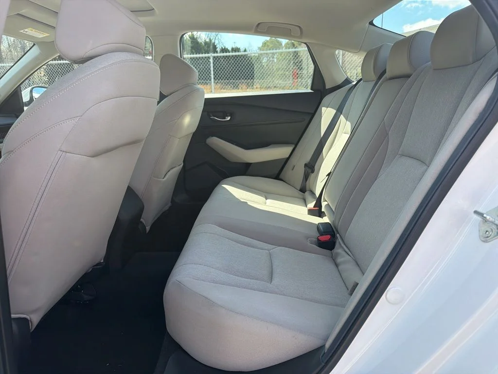 Used 2024 White Honda EX image 24