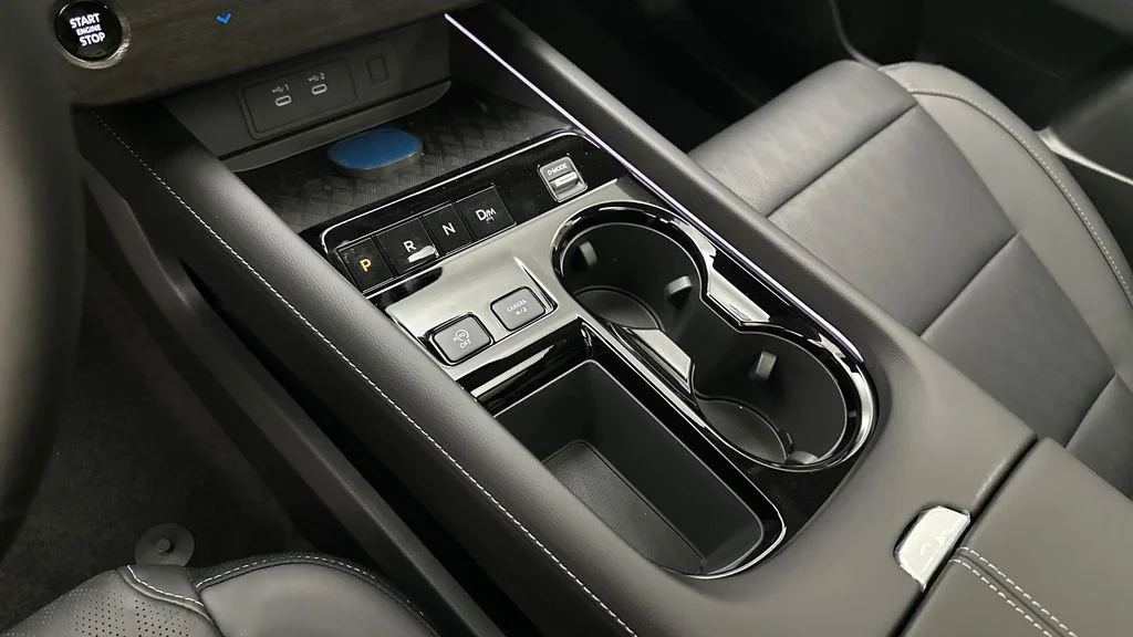 New 2026 White Nissan Platinum image 12
