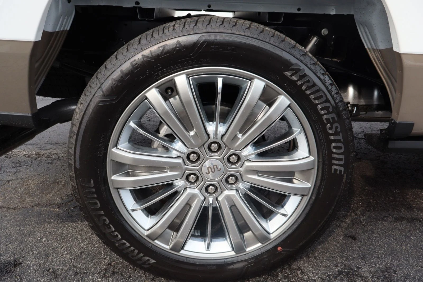 New 2026 Star White Metallic Tri-Coat Ford King Ranch® image 59
