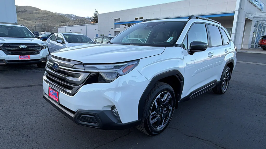Used 2026 Crystal White Pearl Subaru Limited image 7