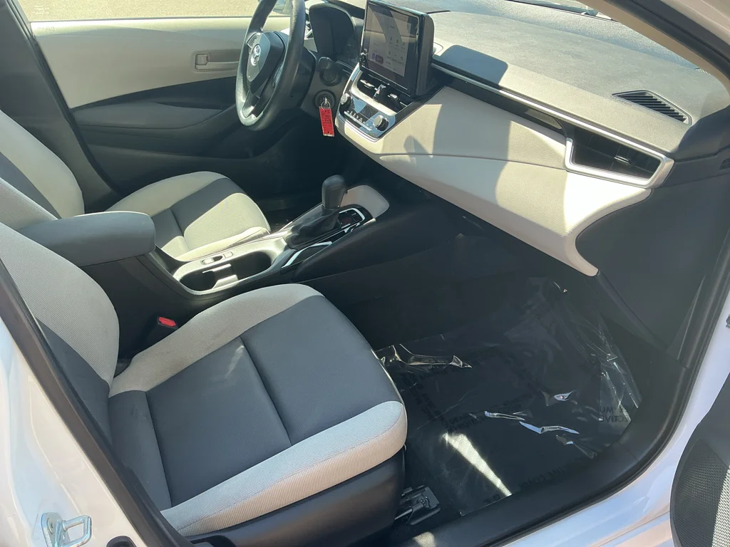 Used 2023 Ice Cap Toyota LE image 15