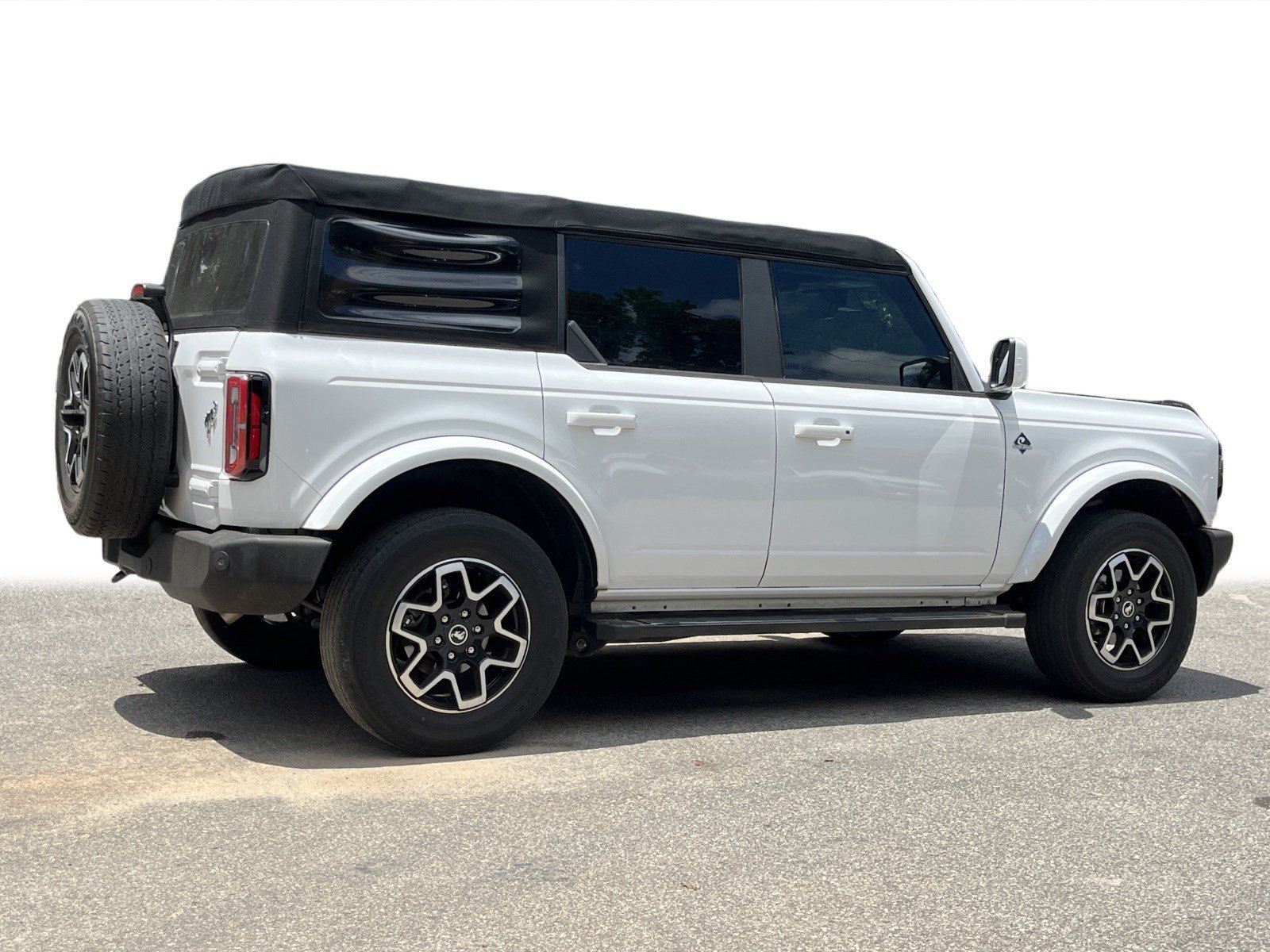 Used 2022 Oxford White Ford Outer Banks image 29
