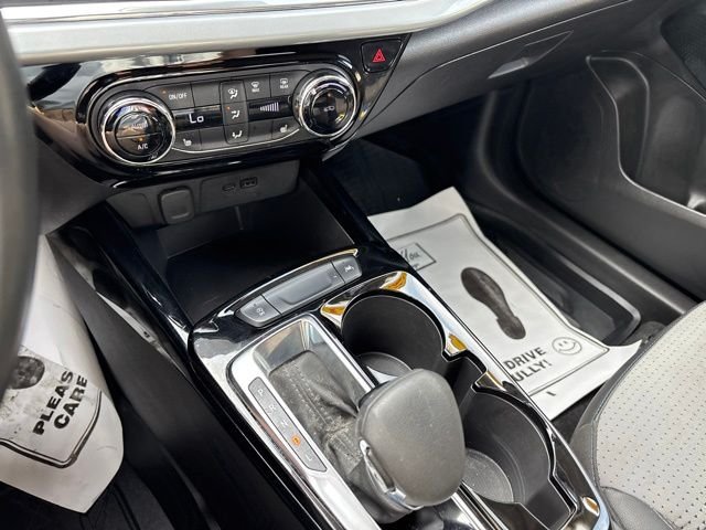 Used 2024 Blue Chevrolet LT image 26