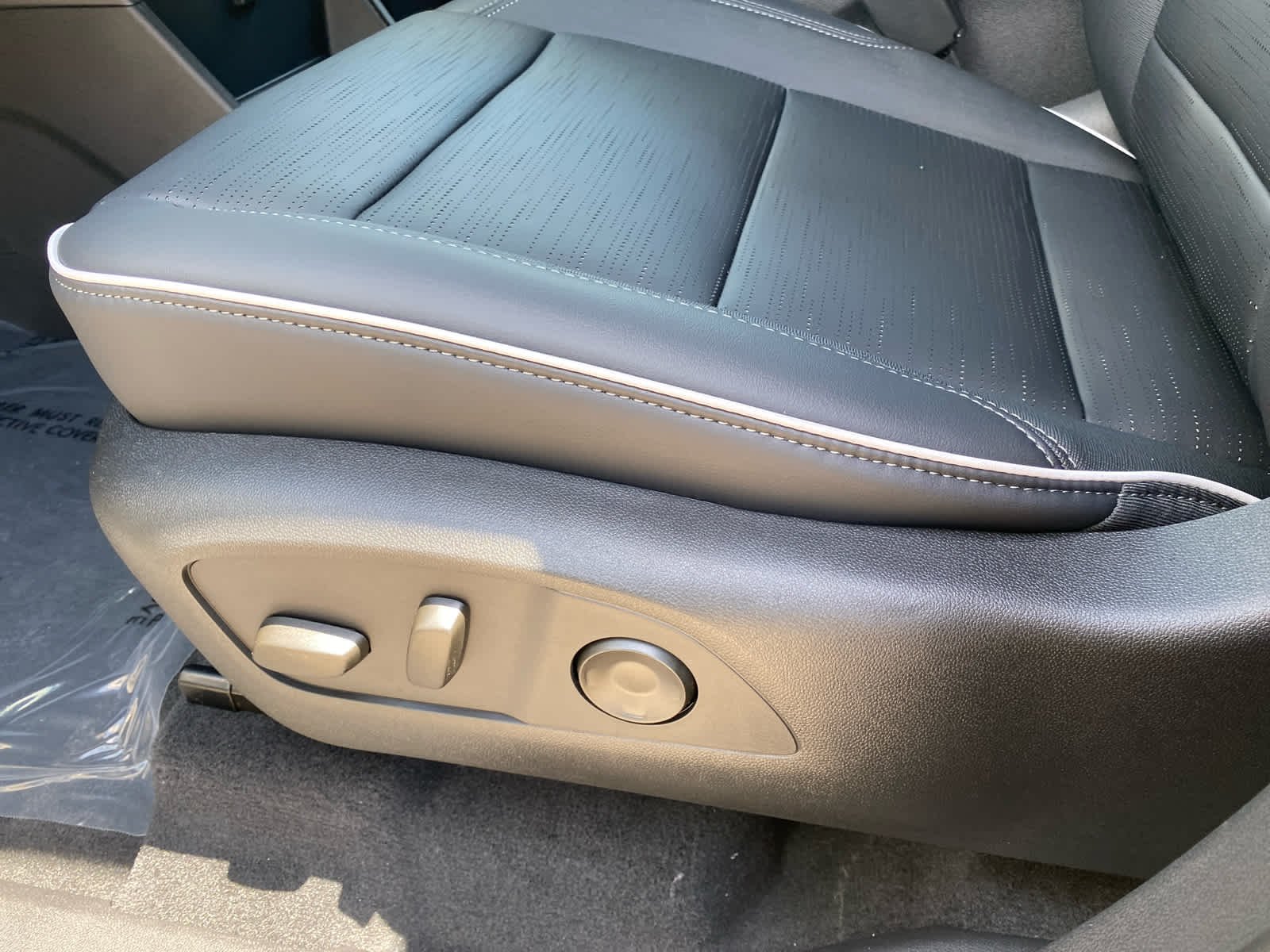 2026 Buick Enclave Sport Touring - Photo 10