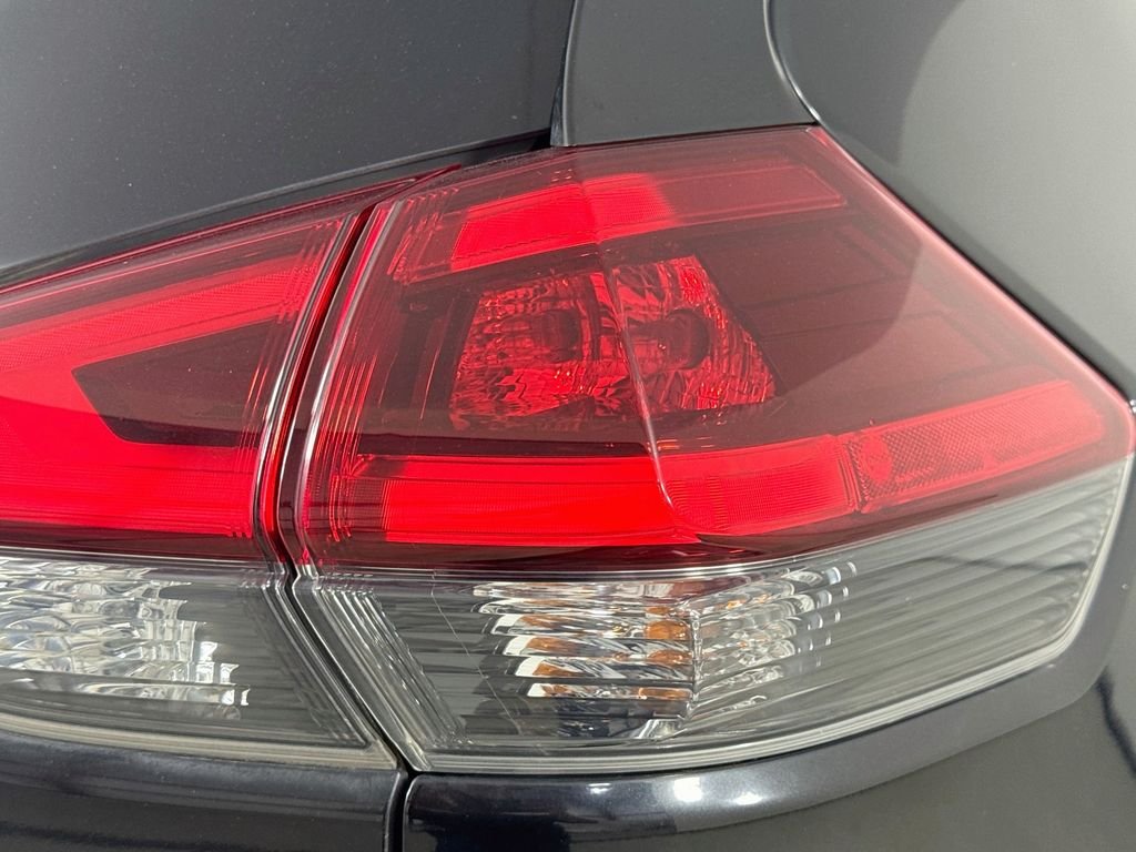 Used 2019 Magnetic Black Pearl Nissan S image 32