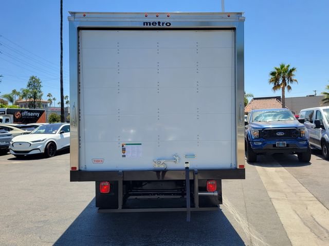 New 2026 Oxford White Ford E-350 SRW image 15