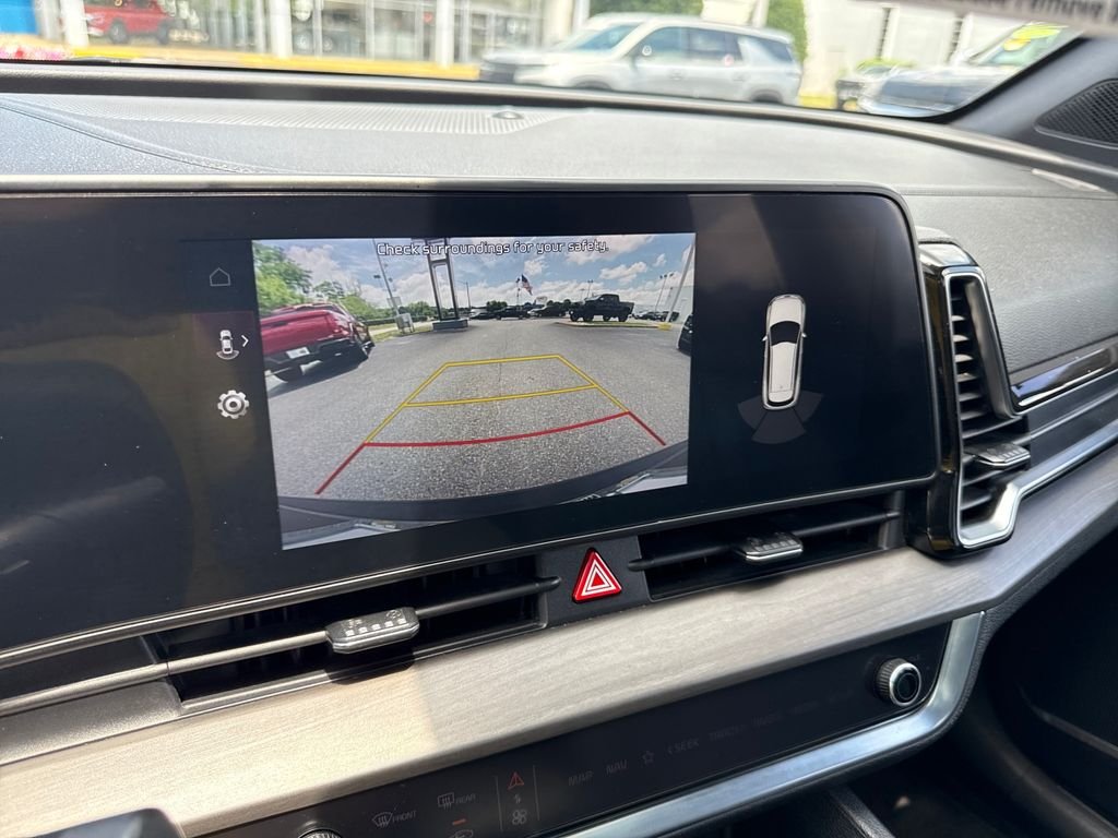 Used 2023 Black Kia X-Line image 17