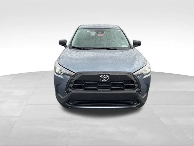 2026 Toyota Corolla Cross L - Photo 8
