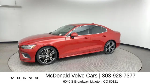 Used 2019 Red Volvo T6 Inscription image 6