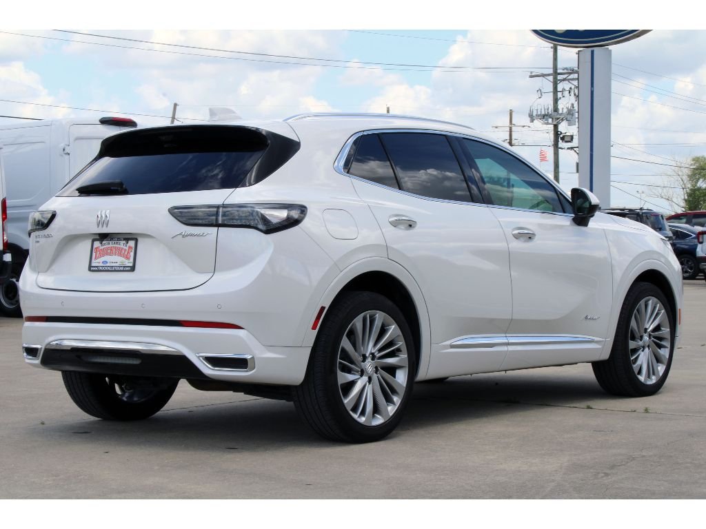 Used 2024 White Frost Tricoat Buick Avenir image 31