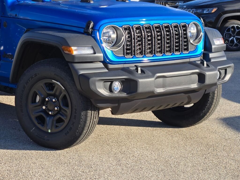 New 2026 Hydro Blue Pearl-Coat Exterior Paint Jeep Sport image 3
