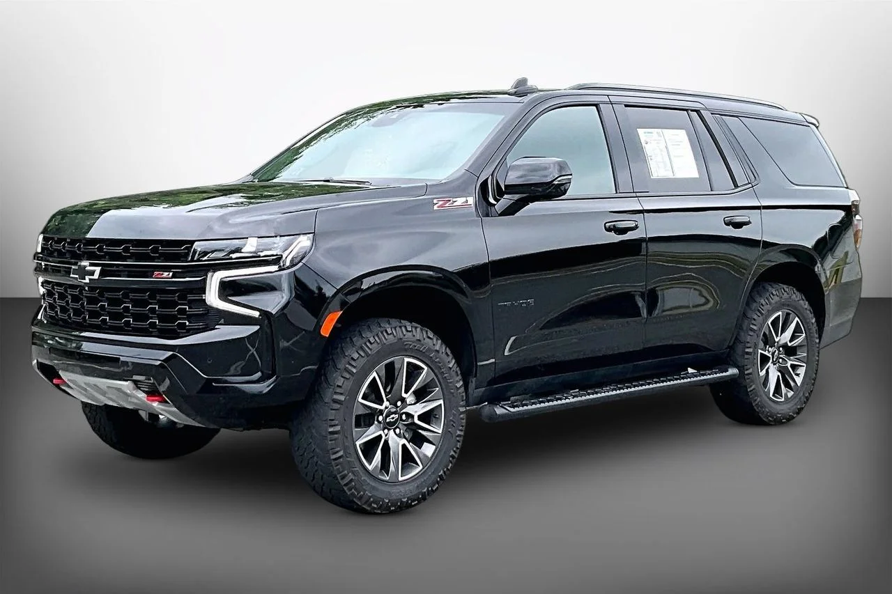 Certified Used 2023 Black Chevrolet Z71 image 4