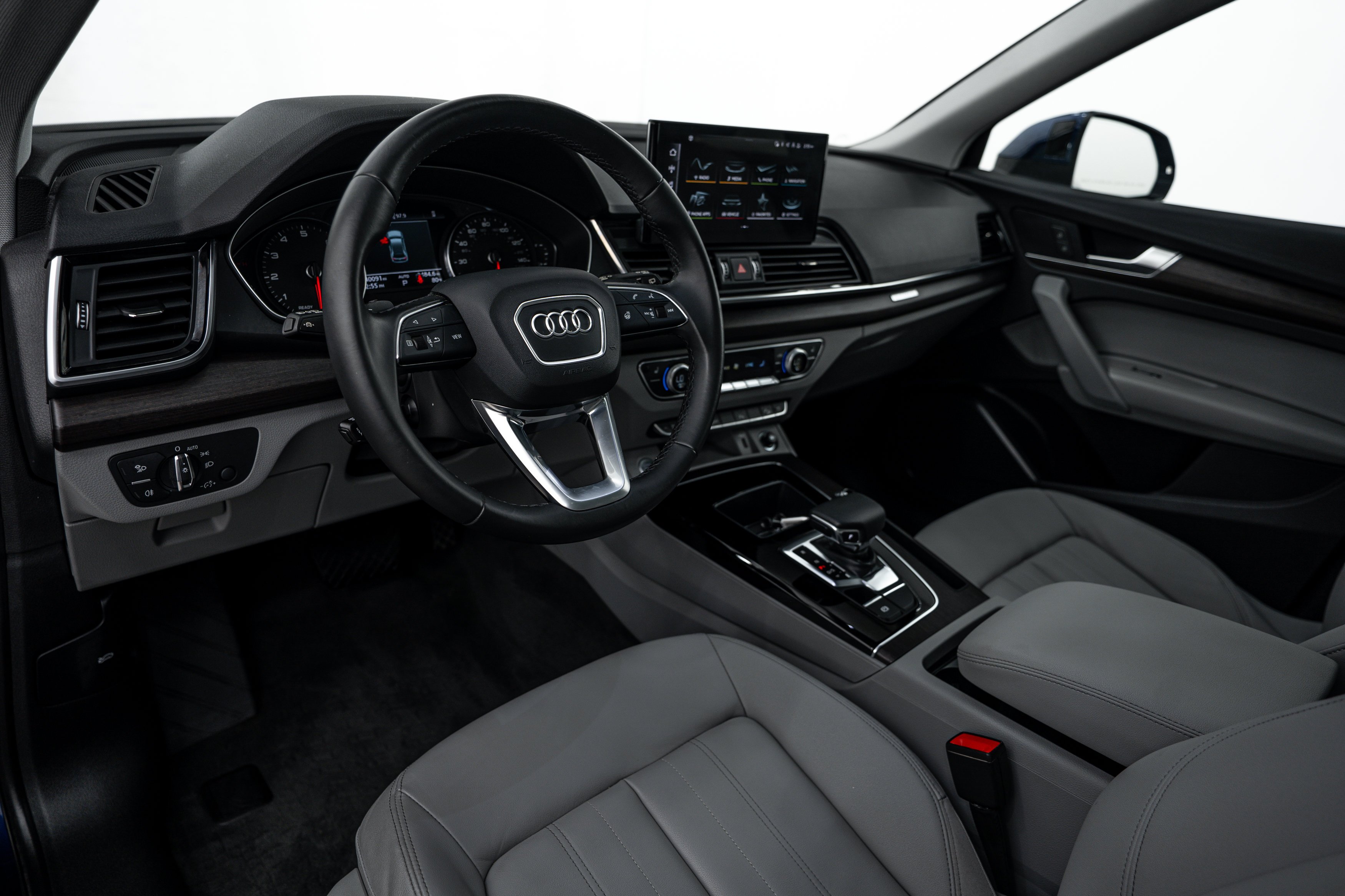 Certified Used 2023 Navarra Blue Metallic Audi S line Premium image 9