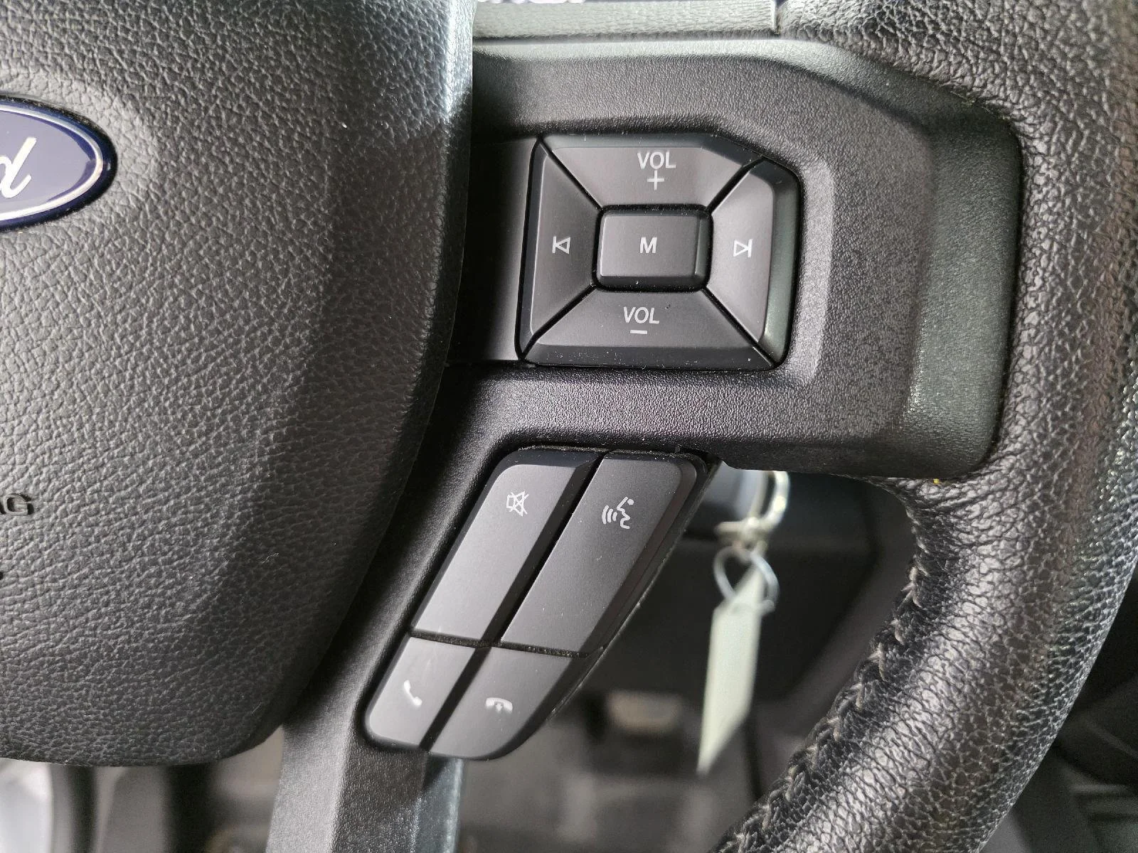 Used 2016 Oxford White Ford XLT image 28